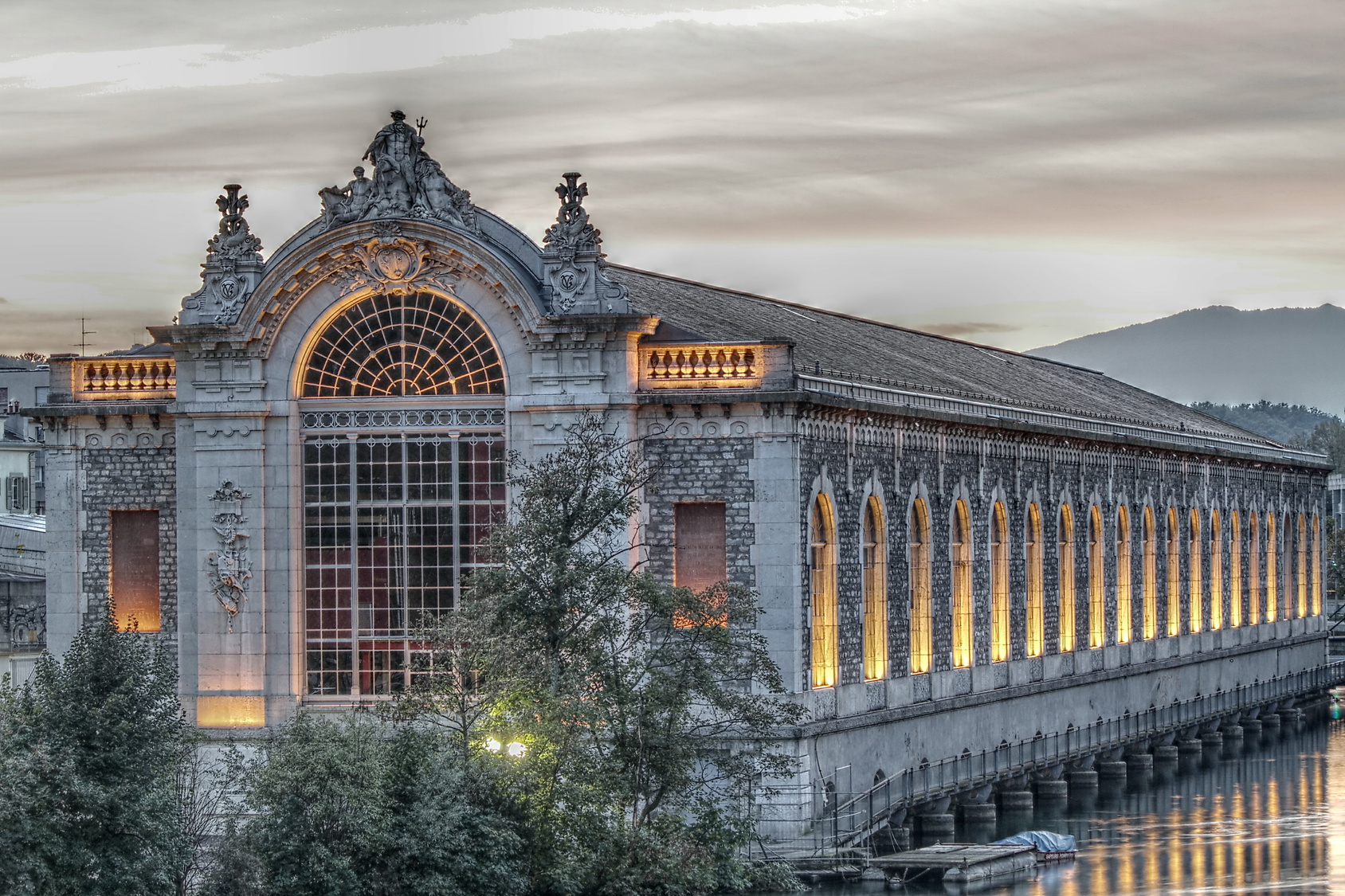 Bâtiment des Forces Motrices; Detektei Genf, Detektiv Genf, Privatdetektiv Genf, Wirtschaftsdetektei