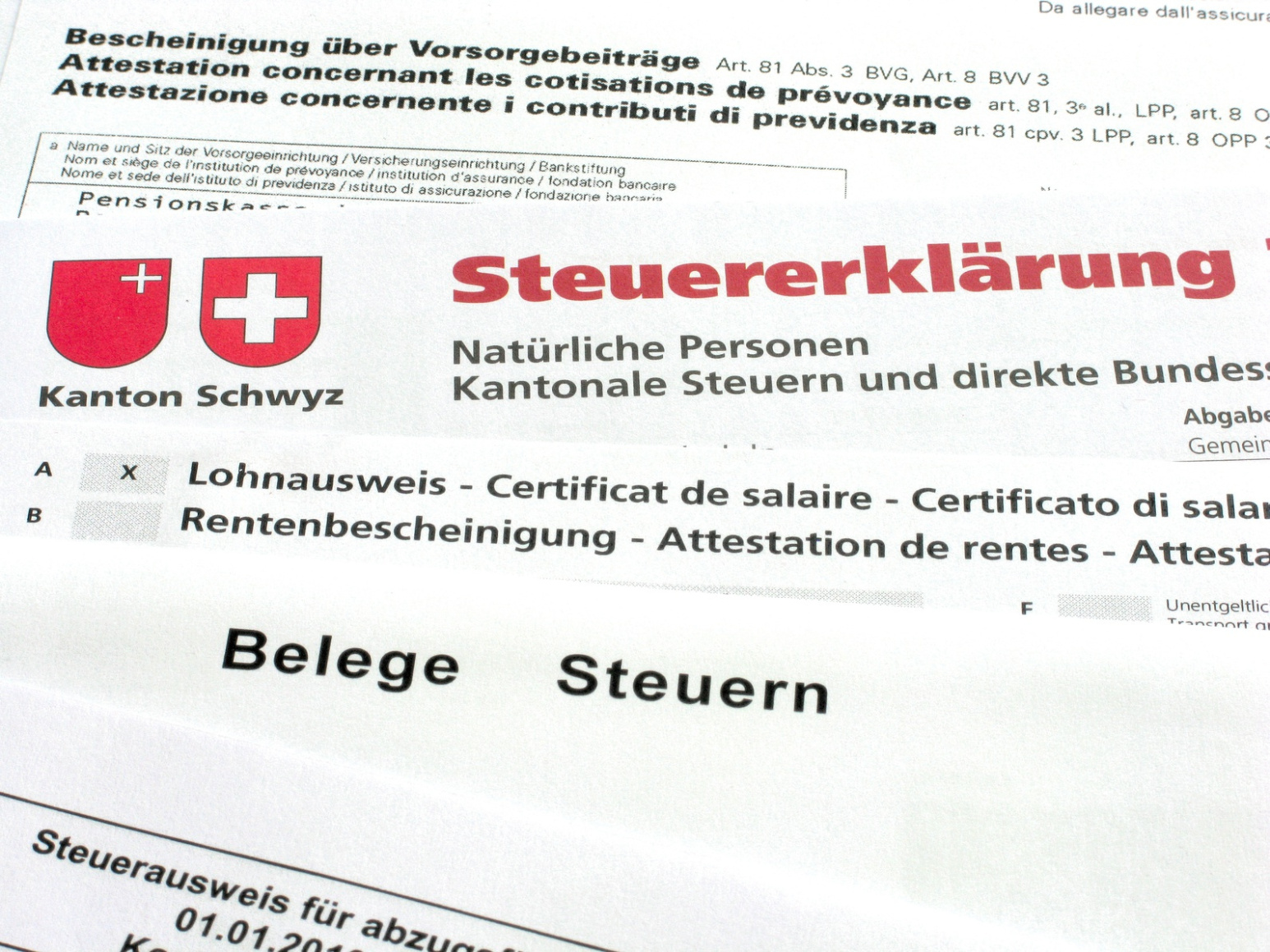 Steuererklärung Schwyz; Sozialdetektei Schweiz, Detektiv Zürich, Detektei Zürich, Privatdetektiv