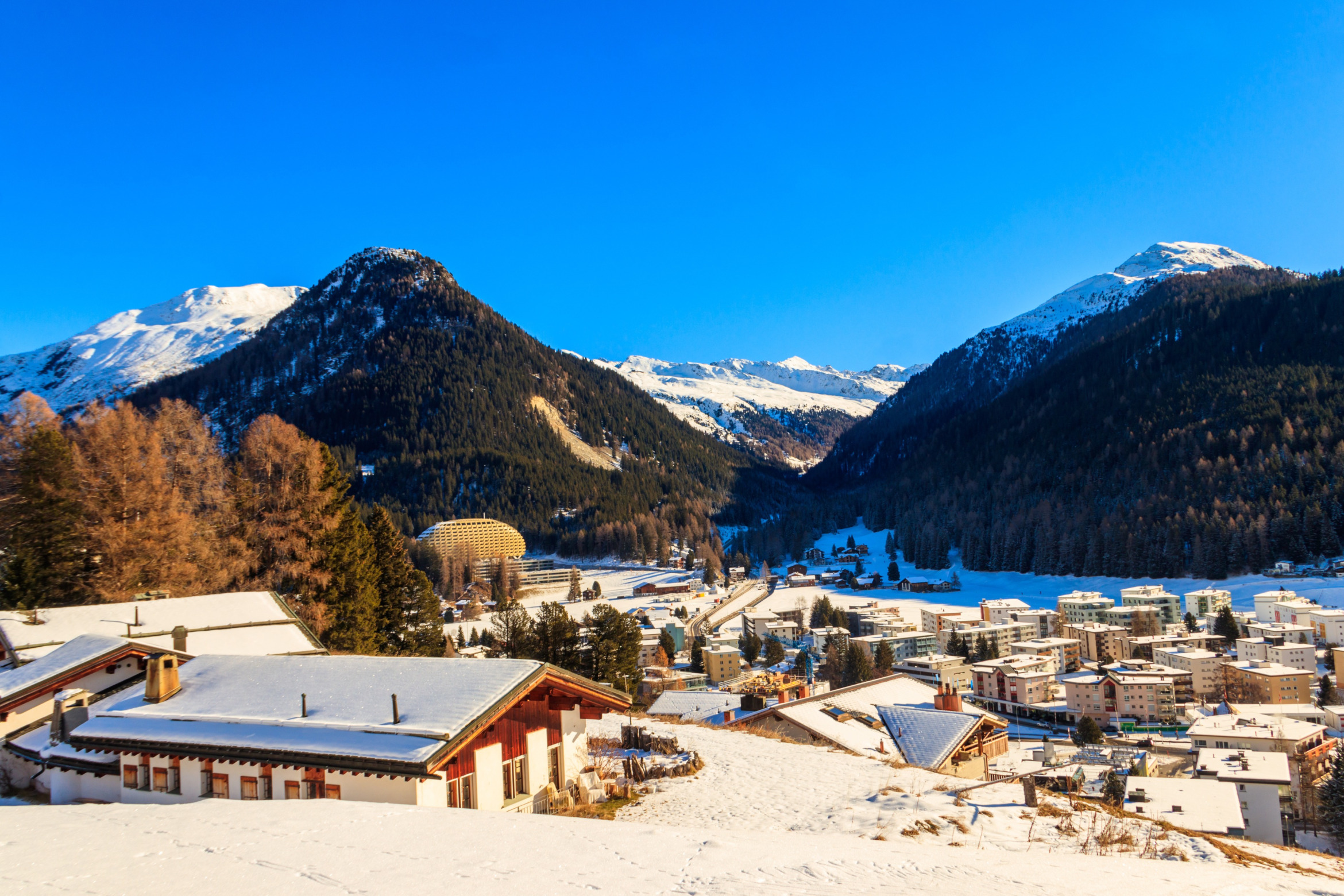 Blick auf Davos, Graubünden; Privatermittler Davos, Graubünden, Detektivagentur Davos, Graubünden, Detektivteam Davos, Graubünden, Detektei-Service Davos, Graubünden